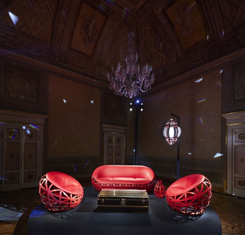 Luis Vuitton Extraordinary Voyages - Dekordan House