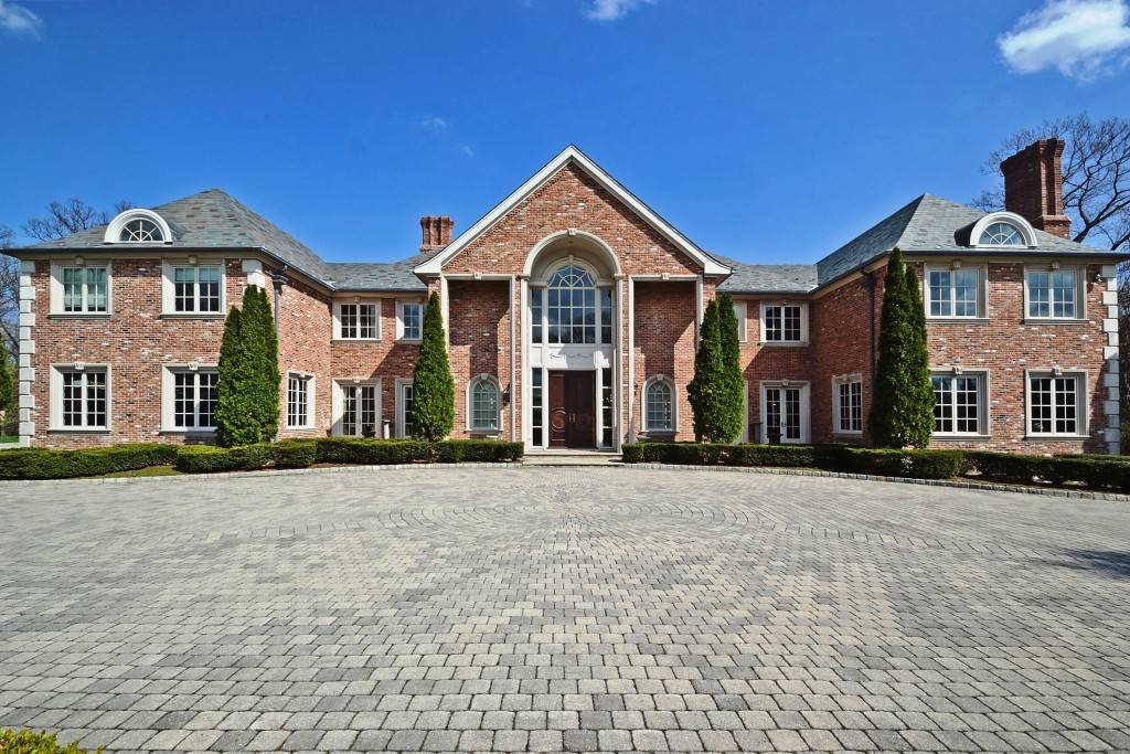 Tracy Morgan Buys $13.9 Million New Jersey Mansion