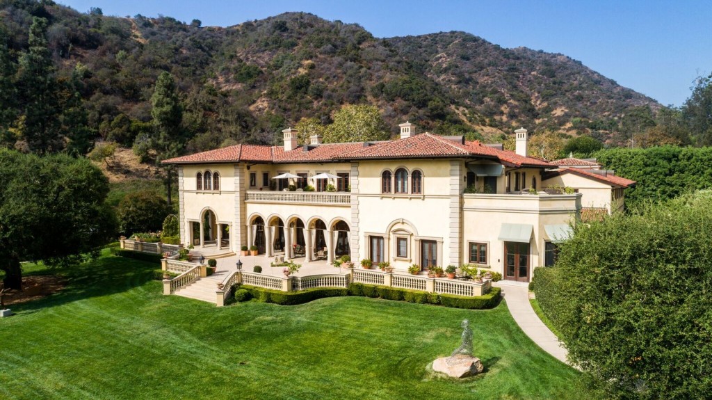 Opulent Classic Italian Villa In Bel Air's Prestigious Moraga Estates