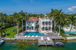 Stunning Mansion In Miami Beach By Lourdes Alatriste