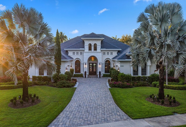 Under Contract! Michelle Thomas Presents A Spectacular Home In Naples 