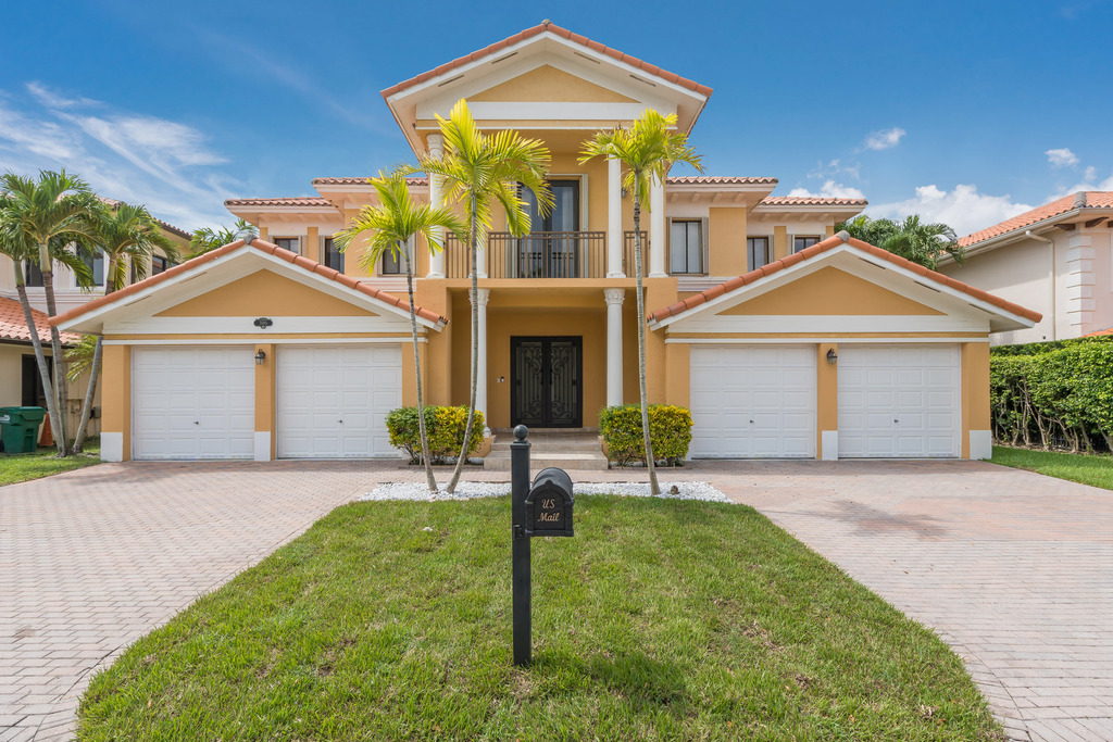 Wesley Ulloa And Bianca Guevara Present A Stunning Luxury Residence In Cutler Bay